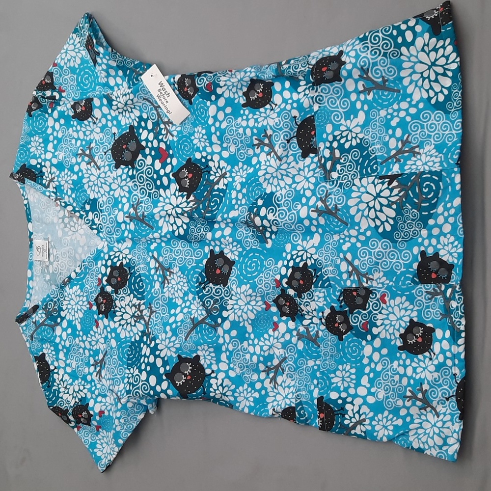 Scrubs New with Tags - Size M - Owls on Blue